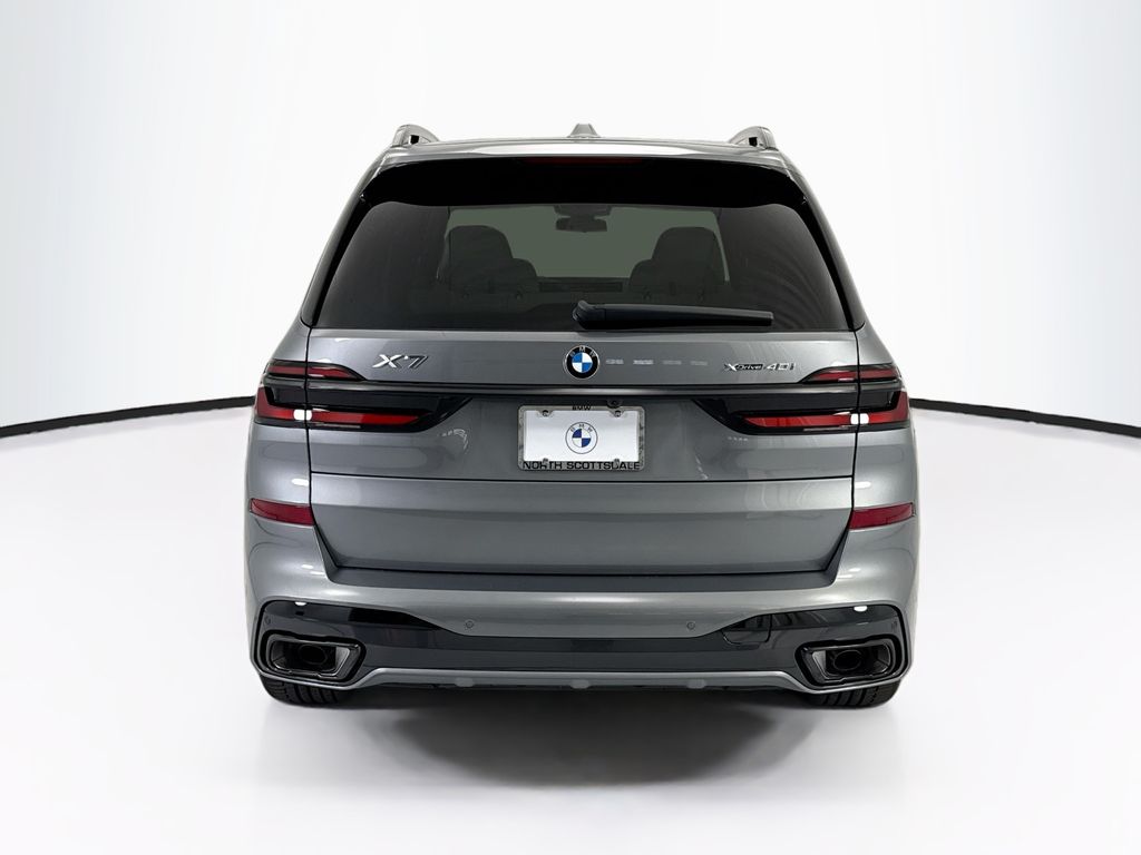 Thumbnail: 2027 BMW X7 - 6