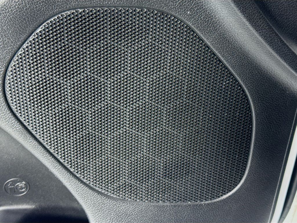 Used Car 2020 Jeep Grand Cherokee  Overland For Sale Under $25,000 In Austin, Texas