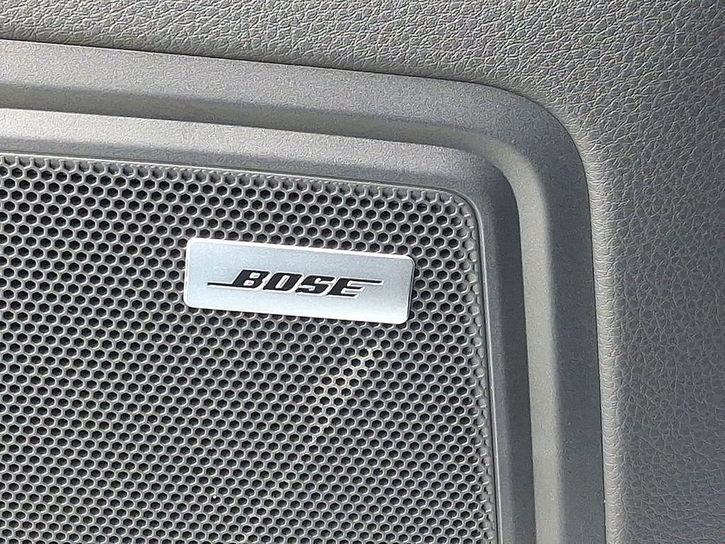 Thumbnail: 2025 Porsche Macan - 24