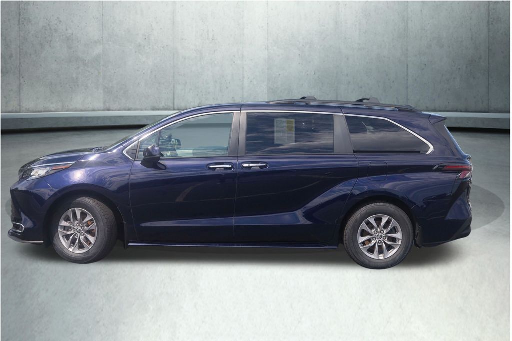 Used 2023 Toyota Sienna Van
