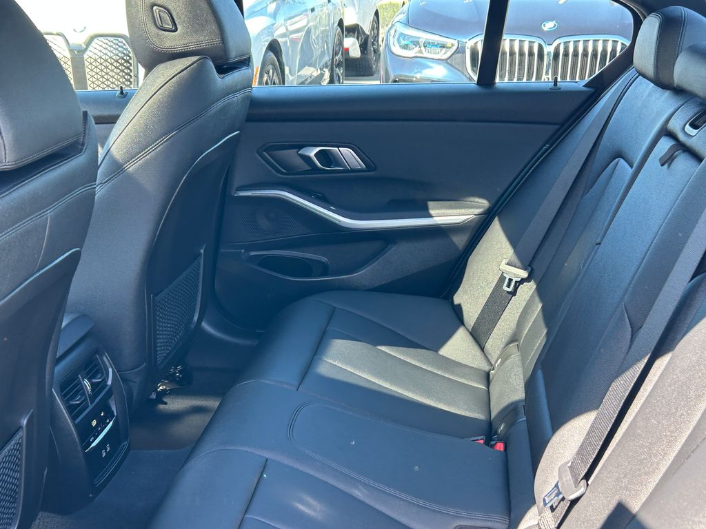 Thumbnail: 2021 BMW 3 Series - 29