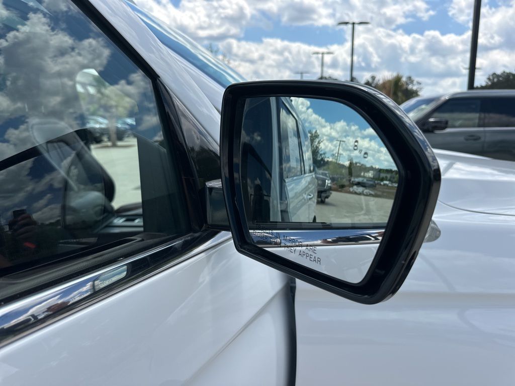 2023 Oxford White Ford Expedition Limited RWD SUV