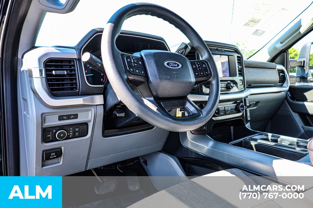 Used 2022 Blue Ford XLT image 25