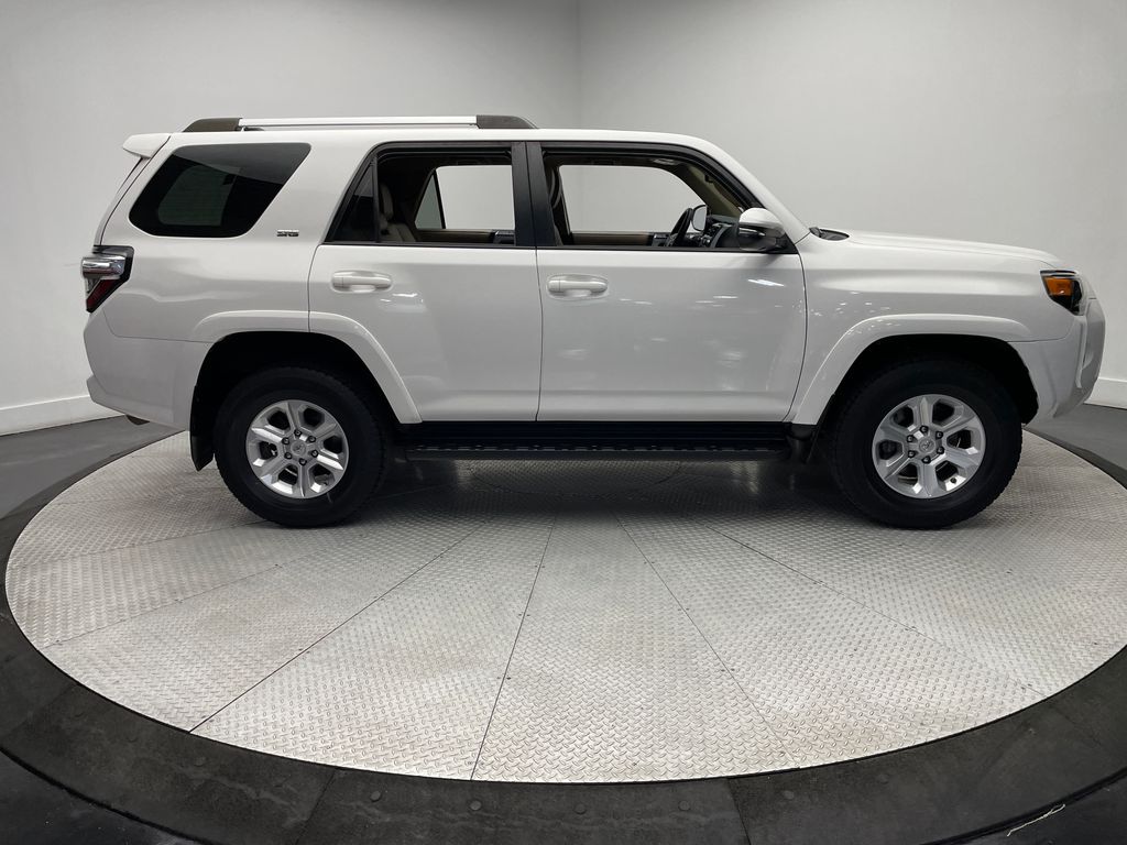 Thumbnail: 2019 Toyota 4Runner - 4