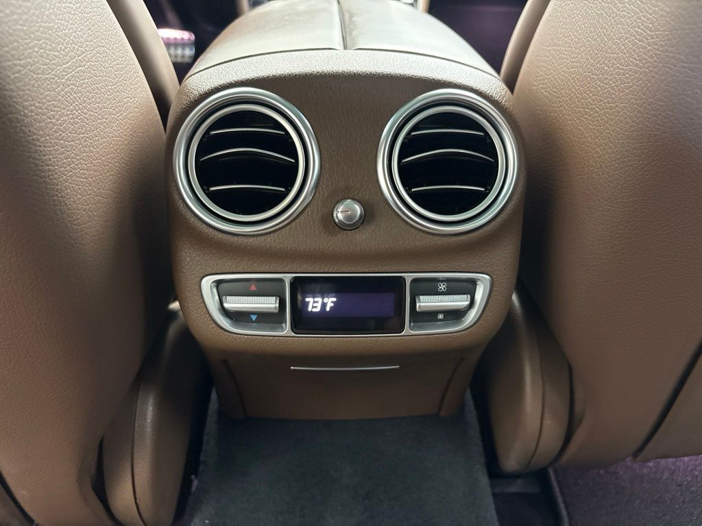 Thumbnail: 2018 Mercedes-Benz E-Class - 27