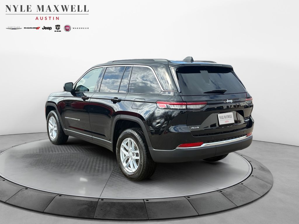 New Car 2025 Jeep Grand Cherokee  Laredo X For Sale Under $40,000 In Austin, Texas