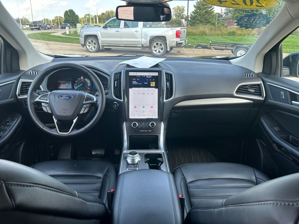 Used 2024 Ford Edge SUV