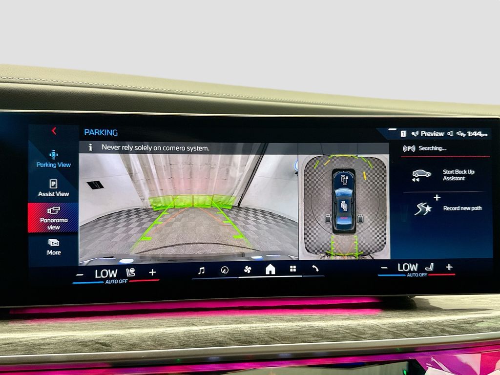 Thumbnail: 2024 BMW i7 - 15