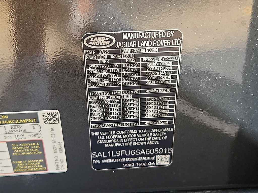 Thumbnail: 2025 Land Rover Range Rover Sport - 10