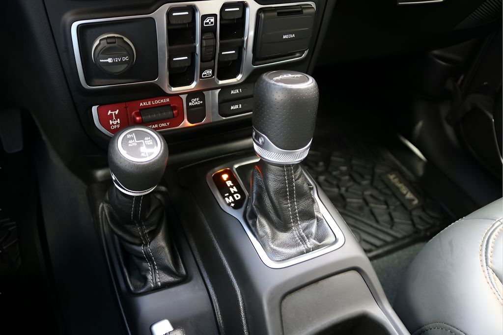 Used Car 2024 Jeep Gladiator  Mojave For Sale Under $50,000 In Austin, Texas