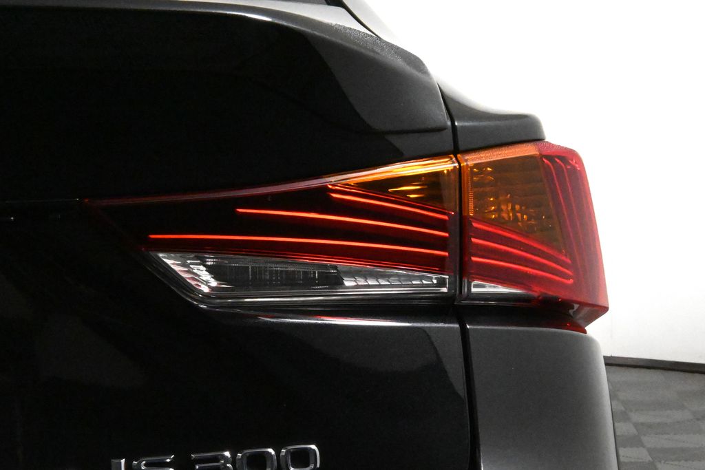 Thumbnail: 2020 Lexus IS - 13