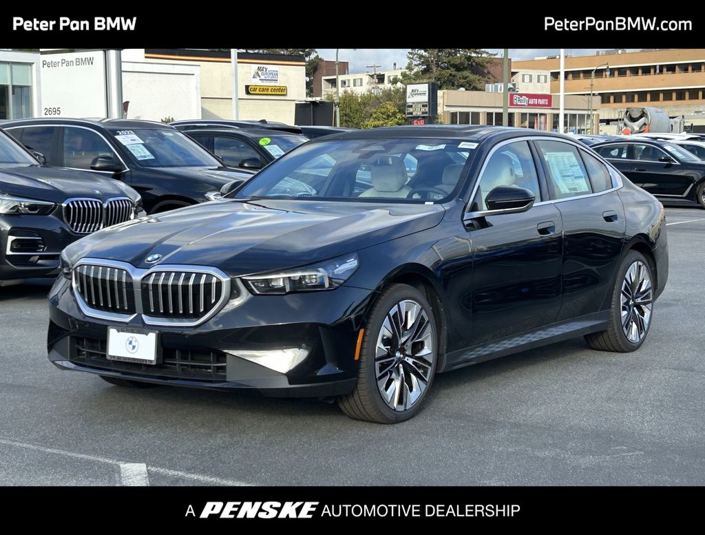 Thumbnail: 2026 BMW 5 Series - 1