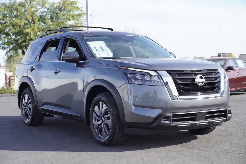 2025 Nissan Pathfinder SV 4