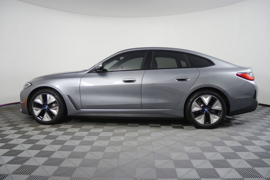 Thumbnail: 2023 BMW i4 - 6