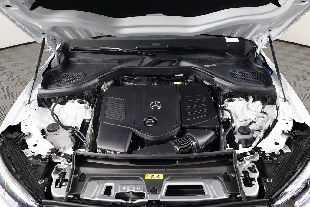 Thumbnail: 2026 Mercedes-Benz GLC - 9