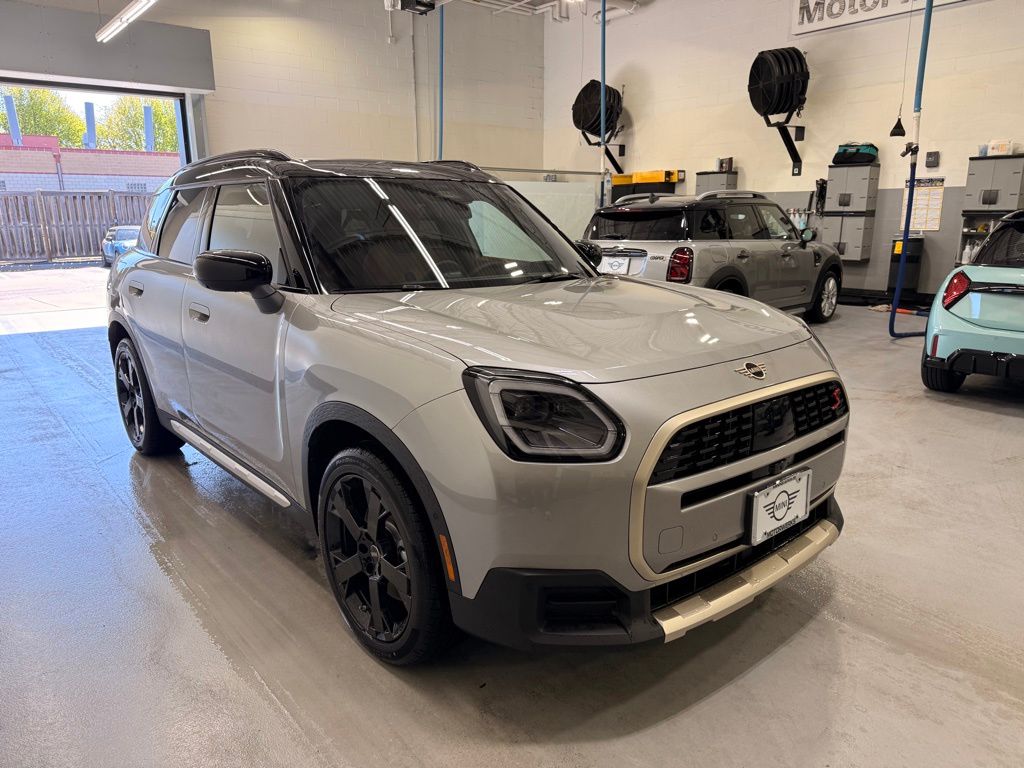 Thumbnail: 2027 MINI Cooper Countryman - 7