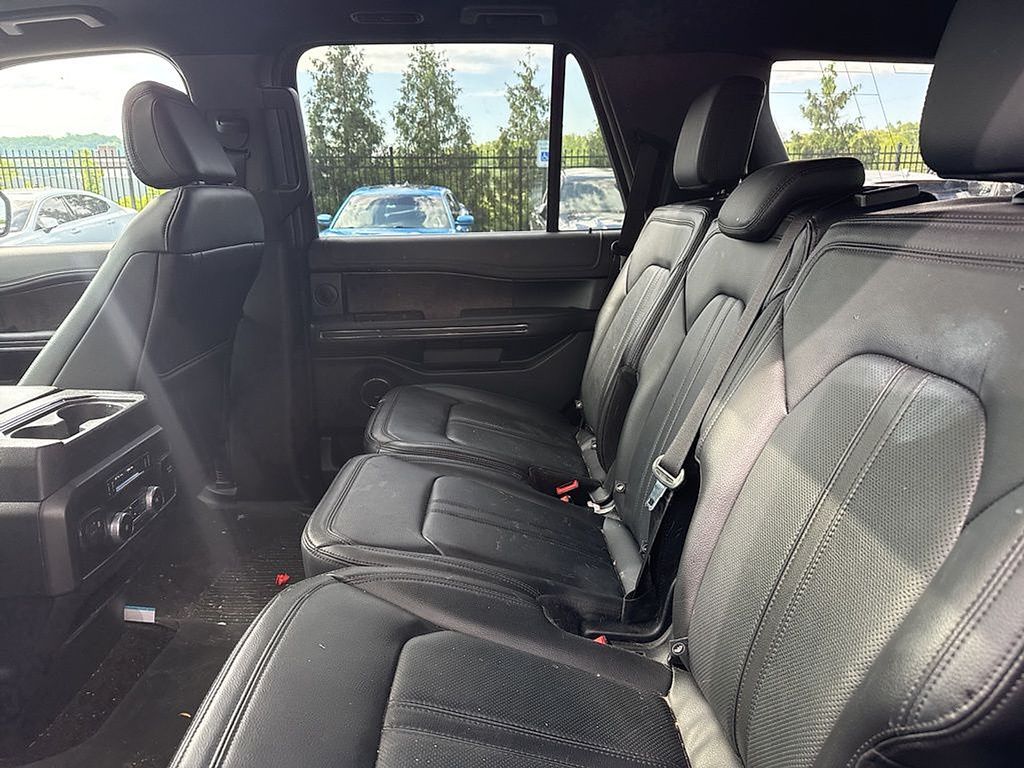 2021 Ford Expedition Limited photo