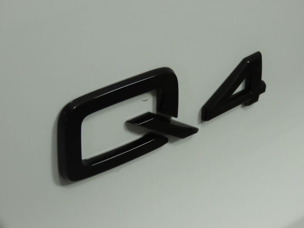 Thumbnail: 2025 Audi Q4 e-tron - 9