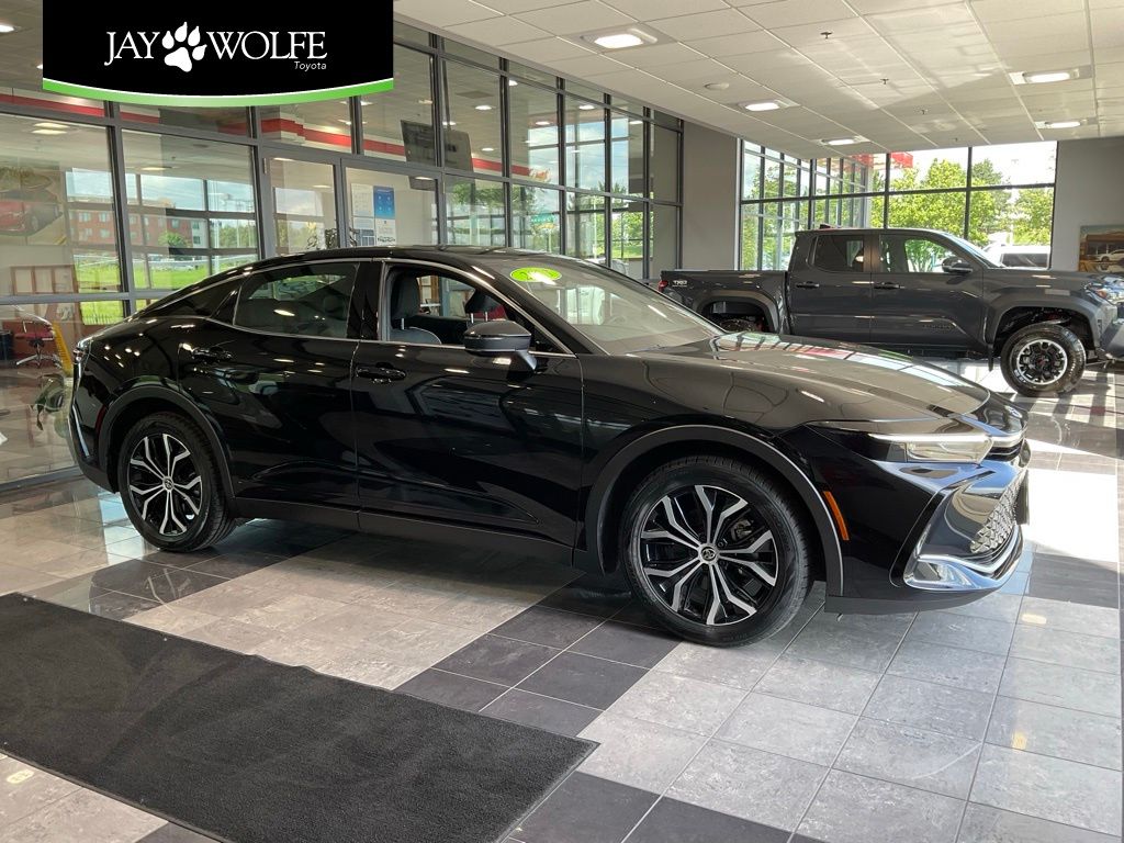 2023 Toyota Crown XLE AWD