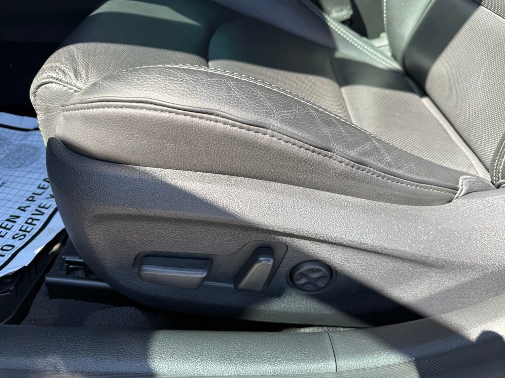 Thumbnail: 2015 Hyundai Sonata - 15