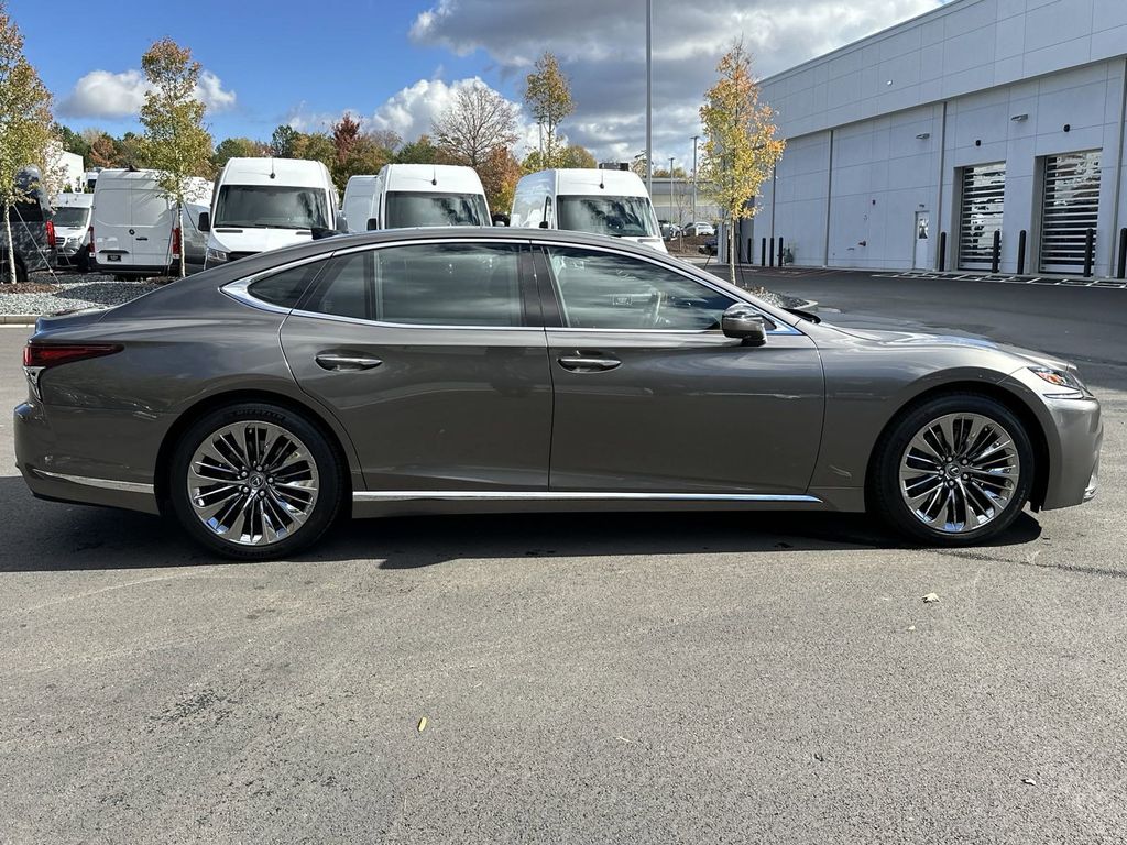 2018 Lexus LS  8