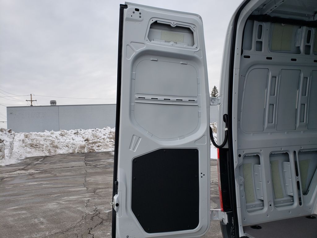 Thumbnail: 2026 Mercedes-Benz Sprinter - 8