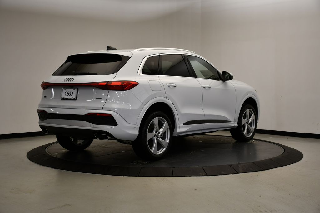 Thumbnail: 2025 Audi Q5 - 5