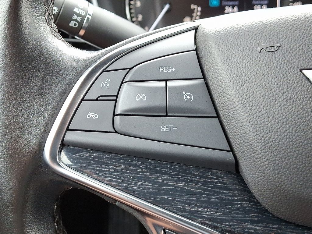 Thumbnail: 2023 Cadillac XT5 - 22