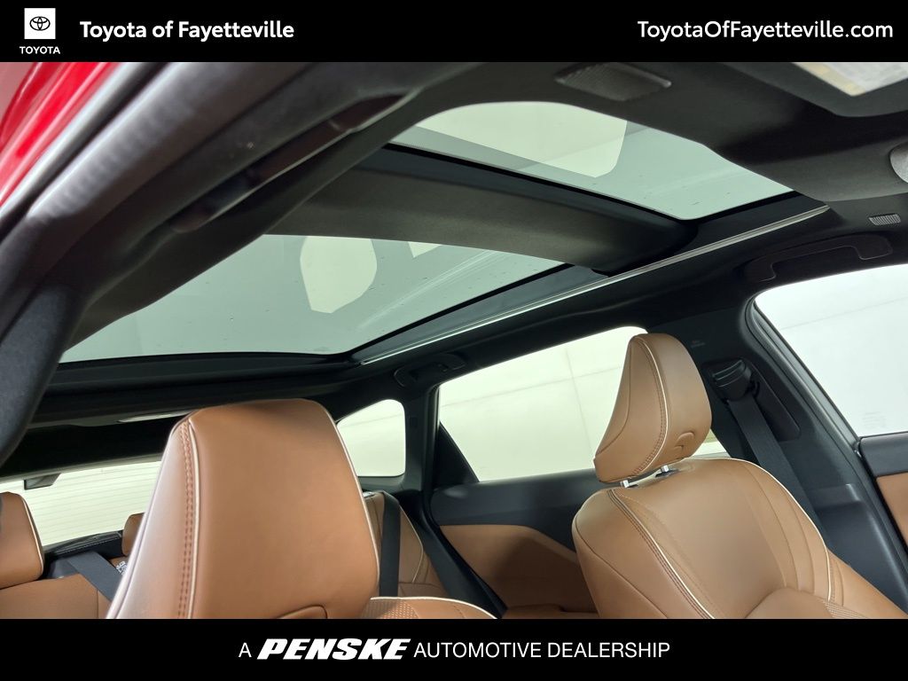 Thumbnail: 2025 Toyota Crown Signia - 12