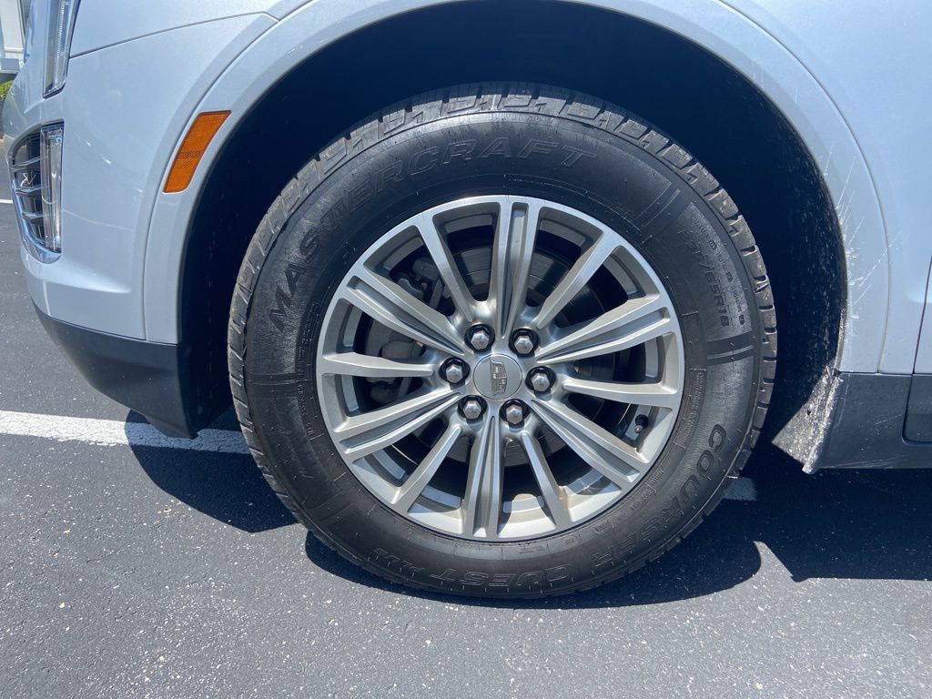 Thumbnail: 2018 Cadillac XT5 - 9