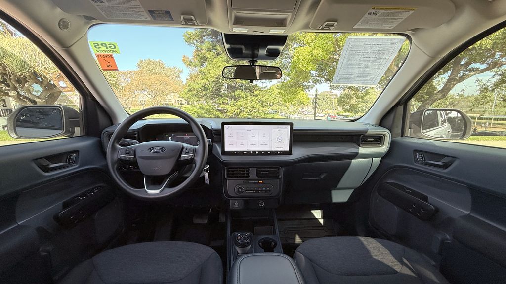 Used 2025 Ford Maverick XL 4D Crew Cab