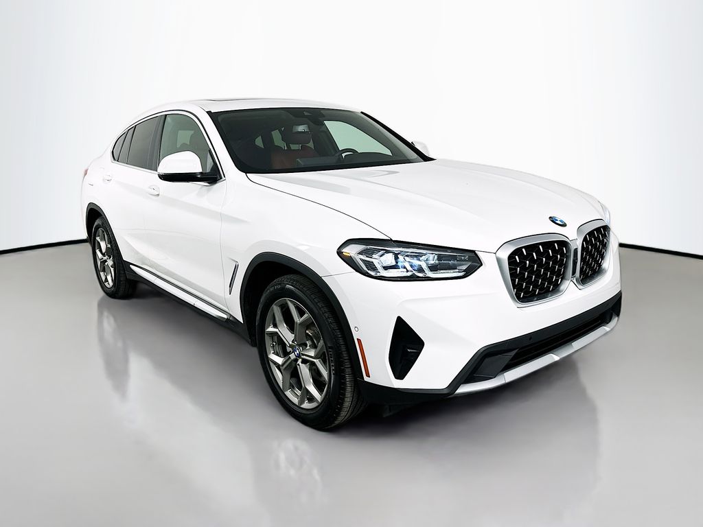 Thumbnail: 2025 BMW X4 - 3