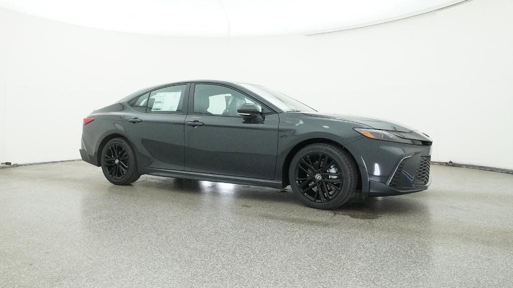 2025 Toyota Camry SE 27