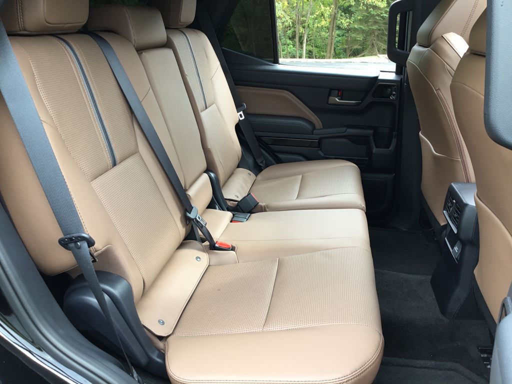 Thumbnail: 2025 Toyota 4Runner - 15