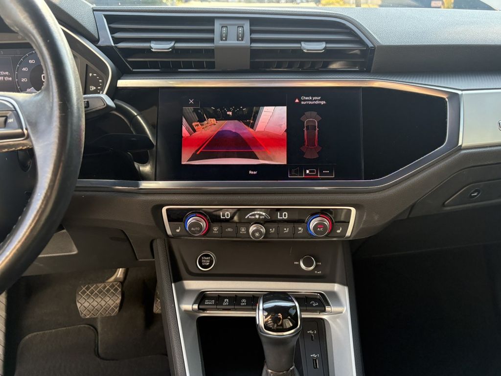 2021 Audi Q3 Premium