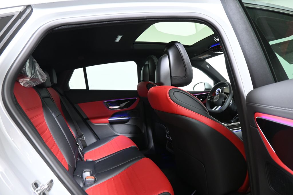 Thumbnail: 2026 Mercedes-Benz GLC - 20