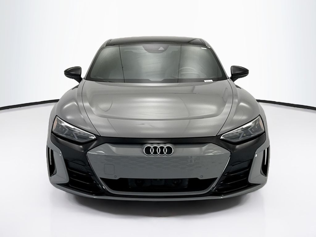 Thumbnail: 2023 Audi e-tron GT - 2