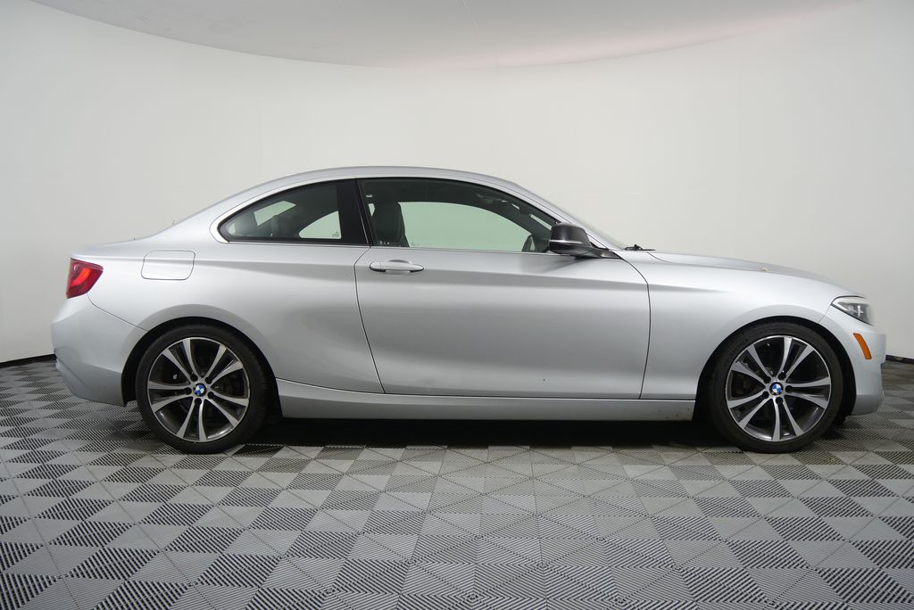 Thumbnail: 2014 BMW 2 Series - 2