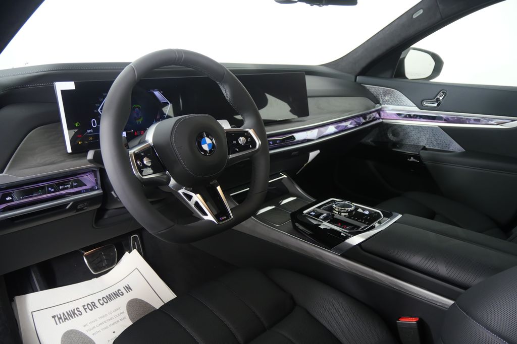 Thumbnail: 2026 BMW 7 Series - 13