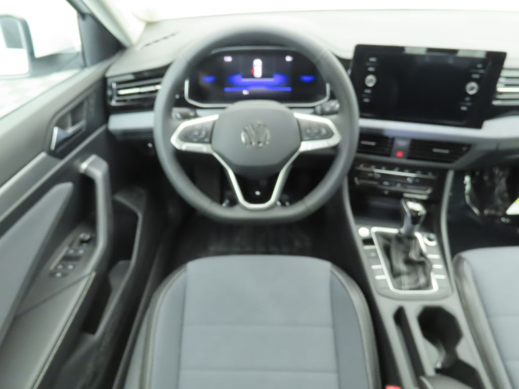 Thumbnail: 2026 Volkswagen Jetta - 10