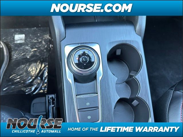 2025 Ford Escape Hybrid ST-Line photo