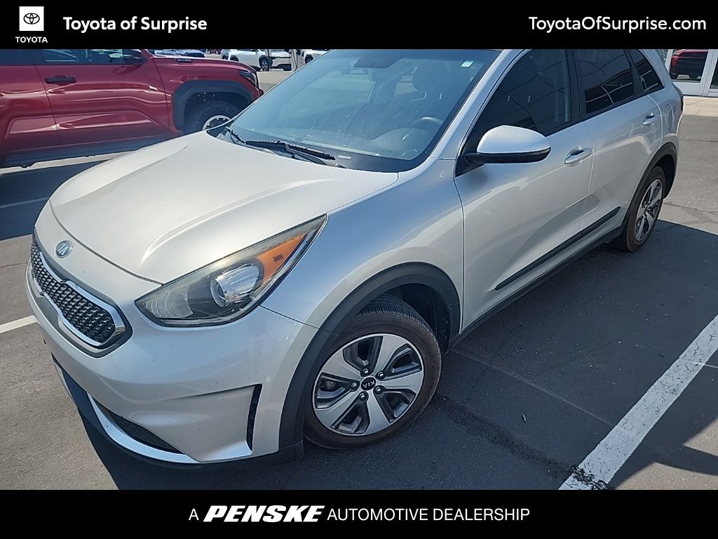 Thumbnail: 2017 Kia Niro - 1