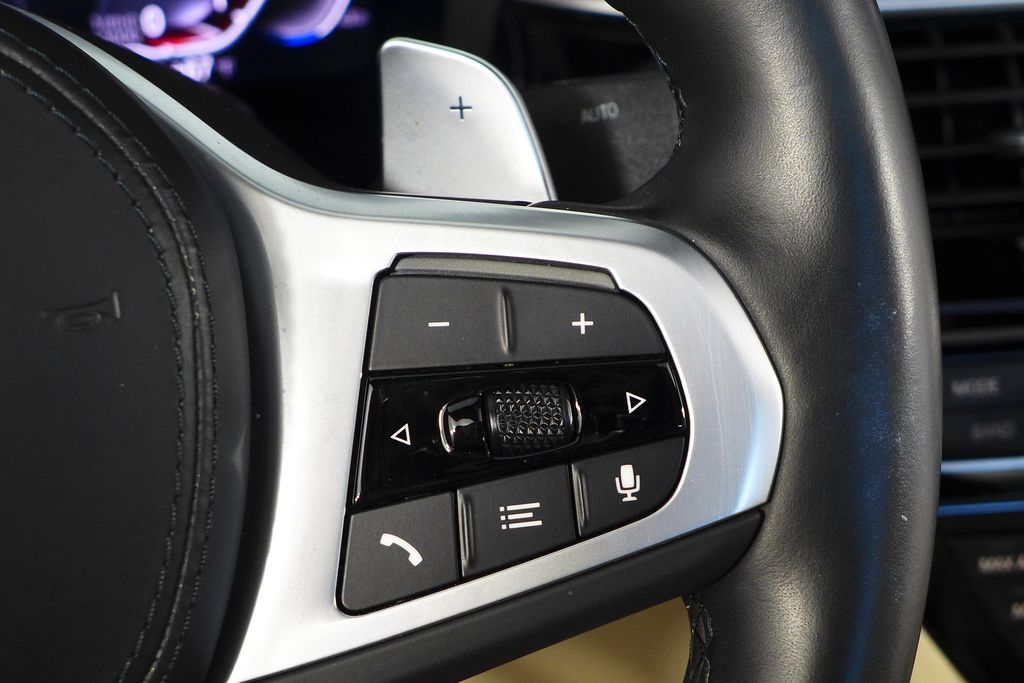 Thumbnail: 2022 BMW 5 Series - 29