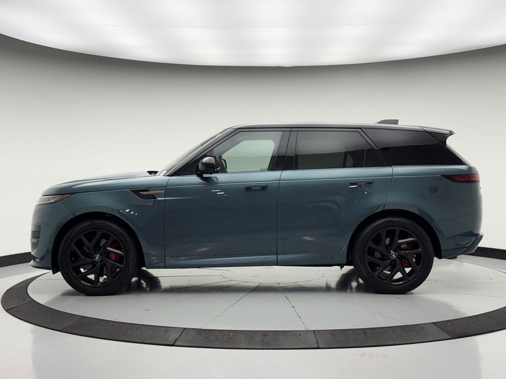 Thumbnail: 2023 Land Rover Range Rover Sport - 6