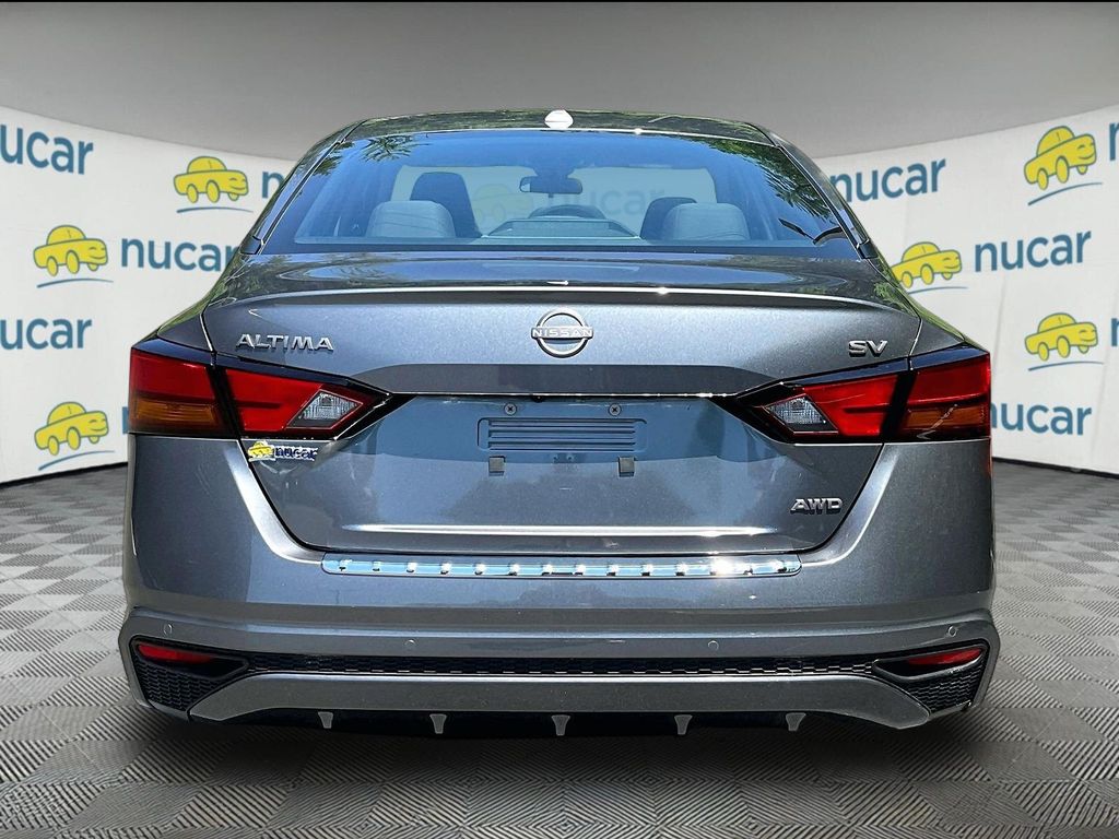 2023 Nissan Altima — photo 6