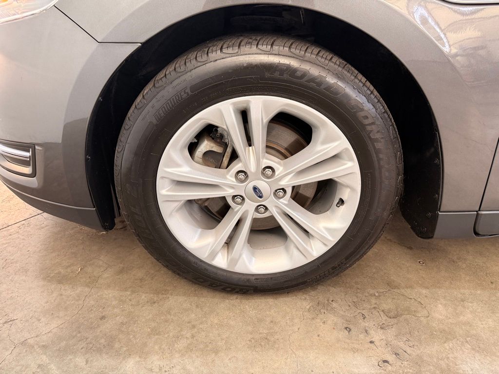 2019 Ford Taurus SEL