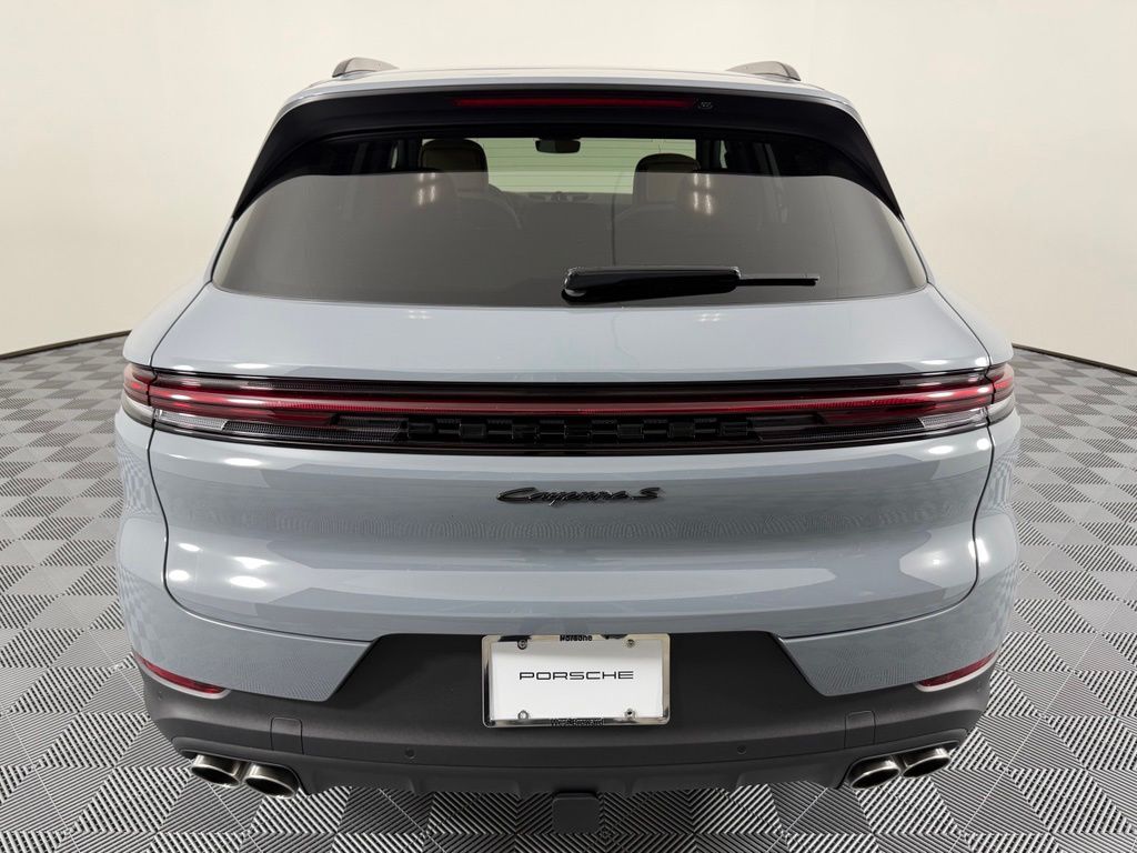 Thumbnail: 2026 Porsche Cayenne - 13