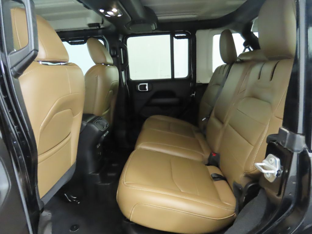 2022 Jeep Wrangler Unlimited Sahara 4xe 22