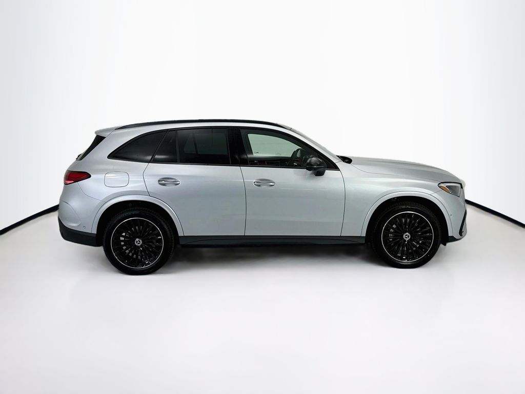 Thumbnail: 2027 Mercedes-Benz GLC - 4