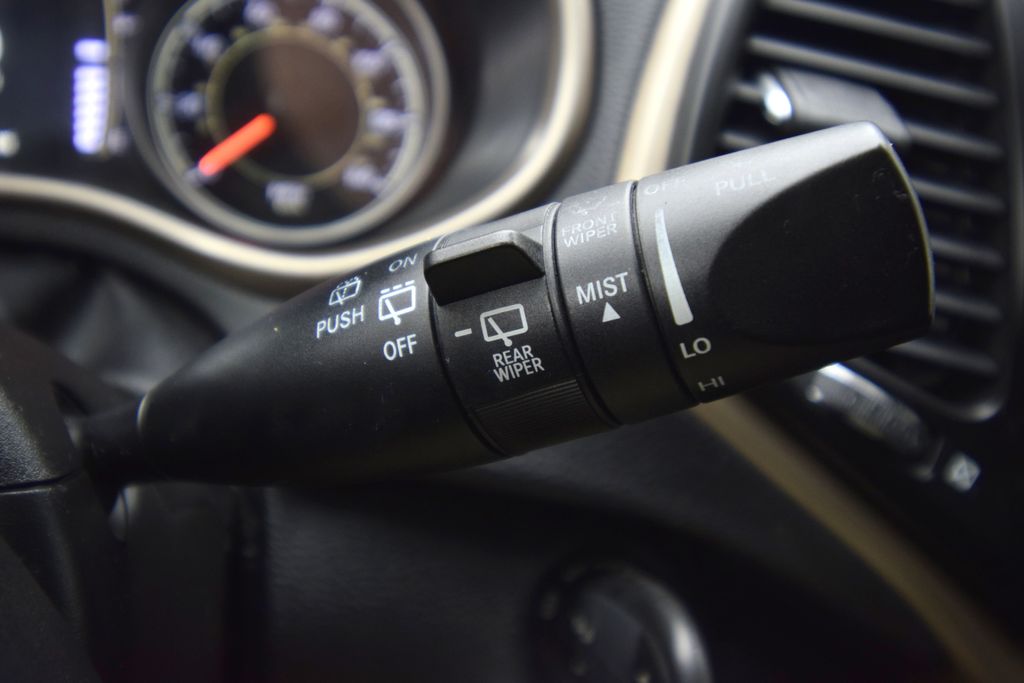 used 2014 Jeep Cherokee car, priced at $7,900